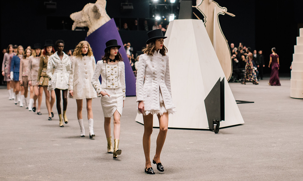 Chanel BackgroundImg